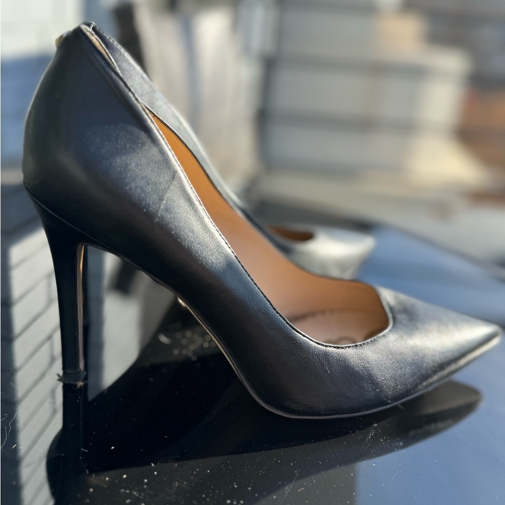 Sam Edelman Black Pumps